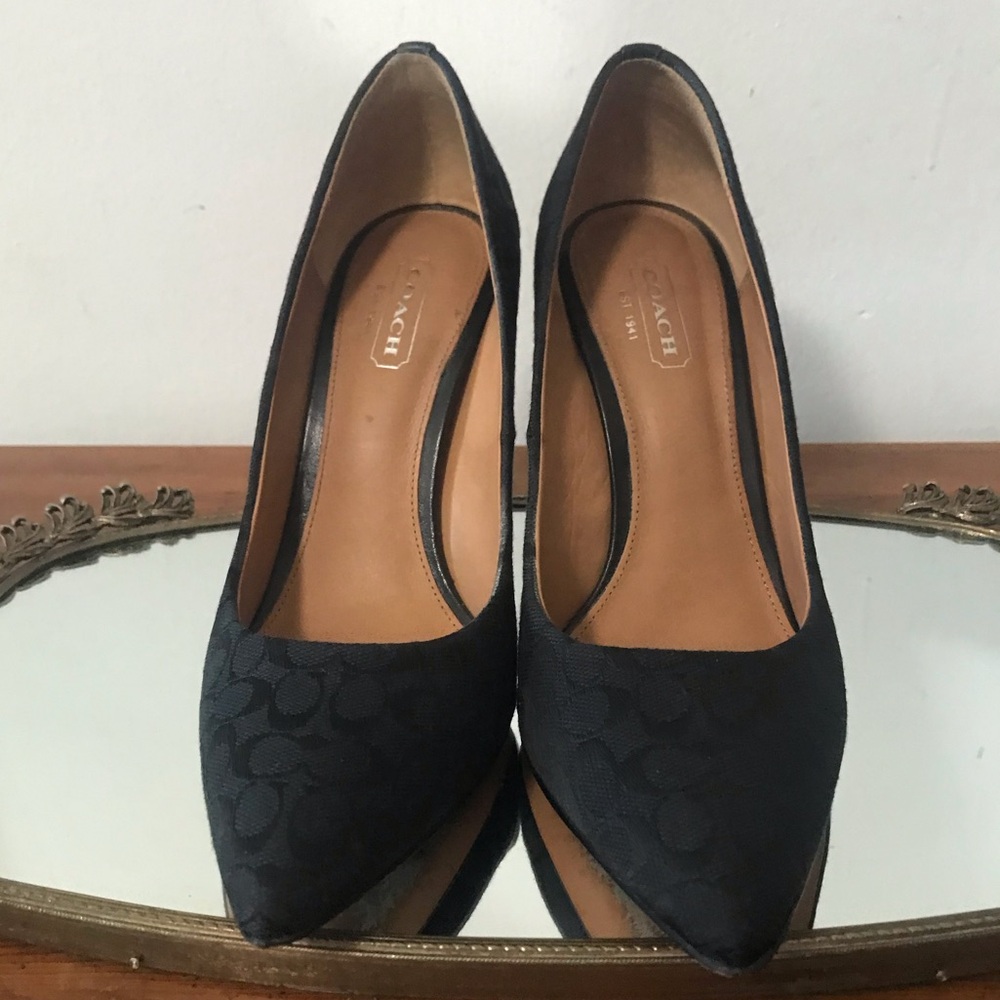 โ๏ธCoach Women's Black Heels ๐ - Picture 3 of 14